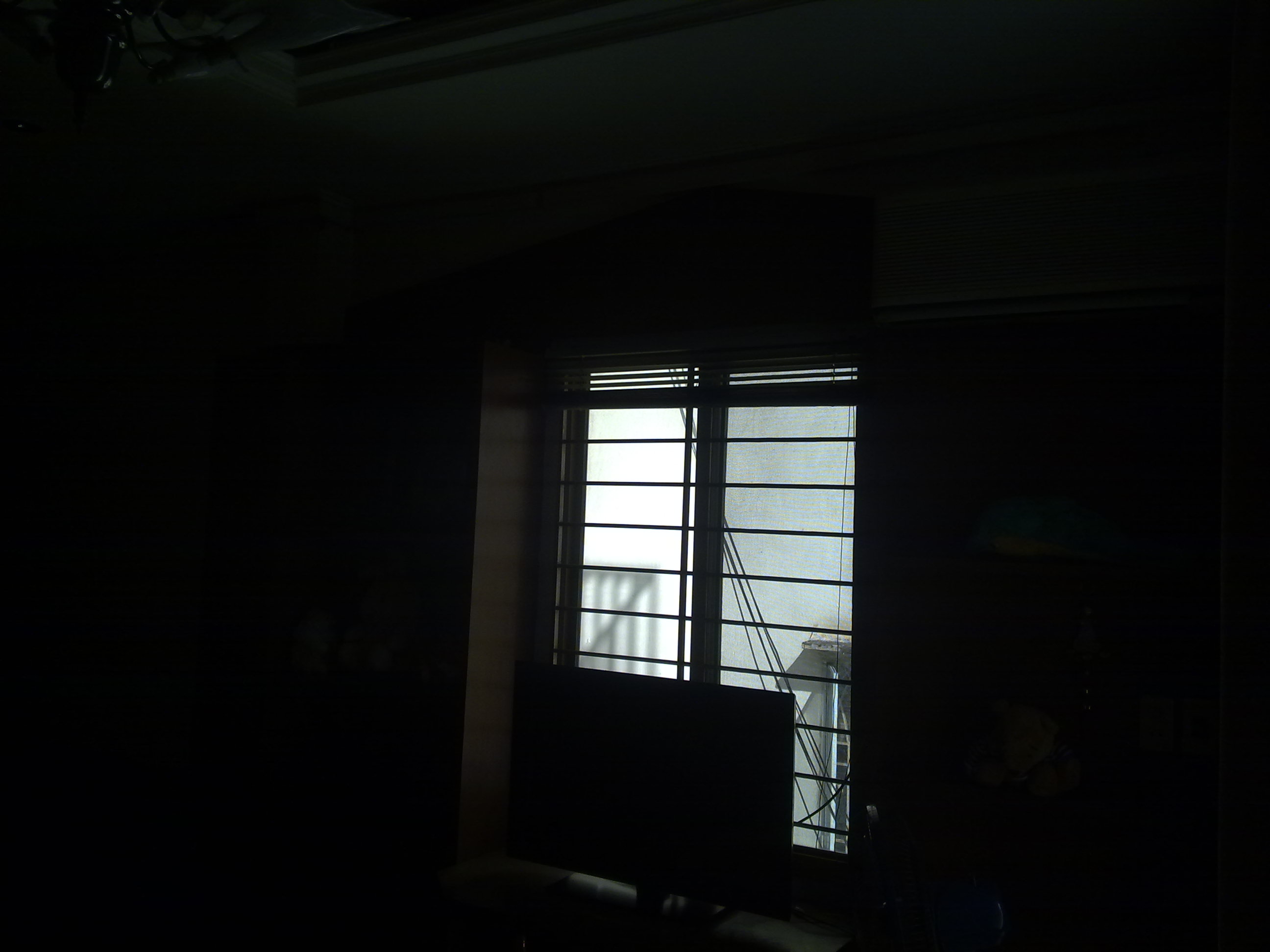 21112012418.jpg (249 KB)