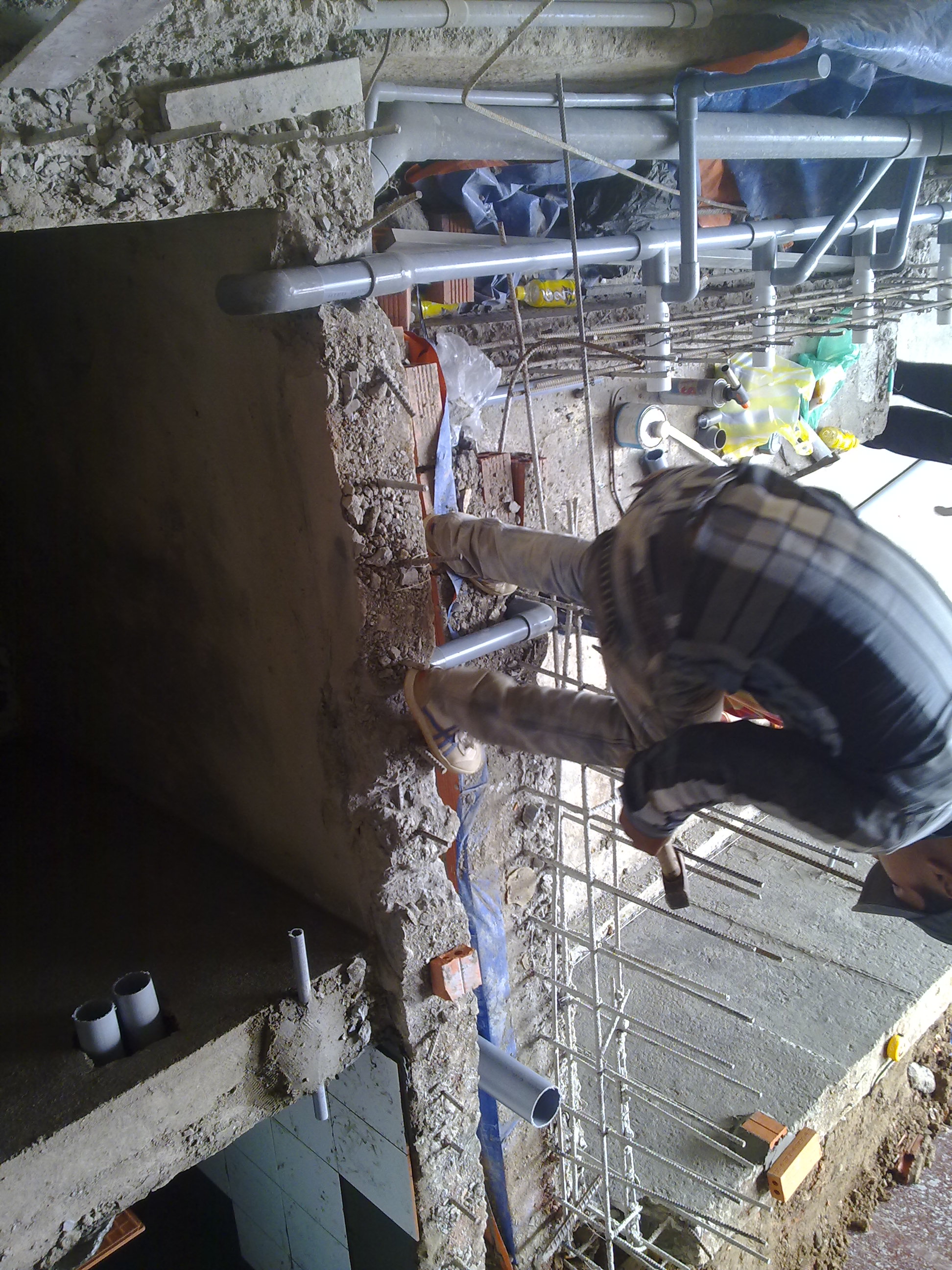 12122012493.jpg (979 KB)