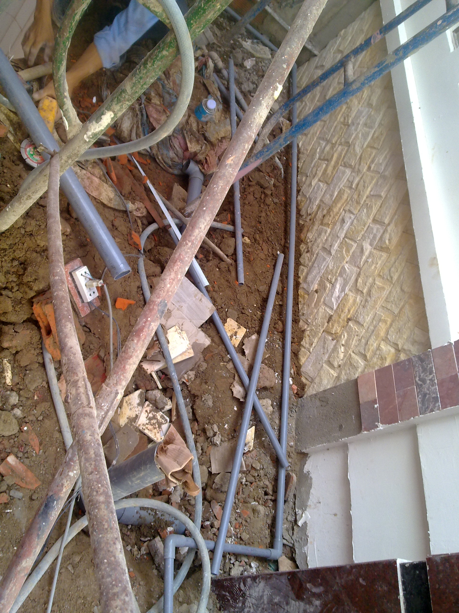 19122012513.jpg (1009 KB)