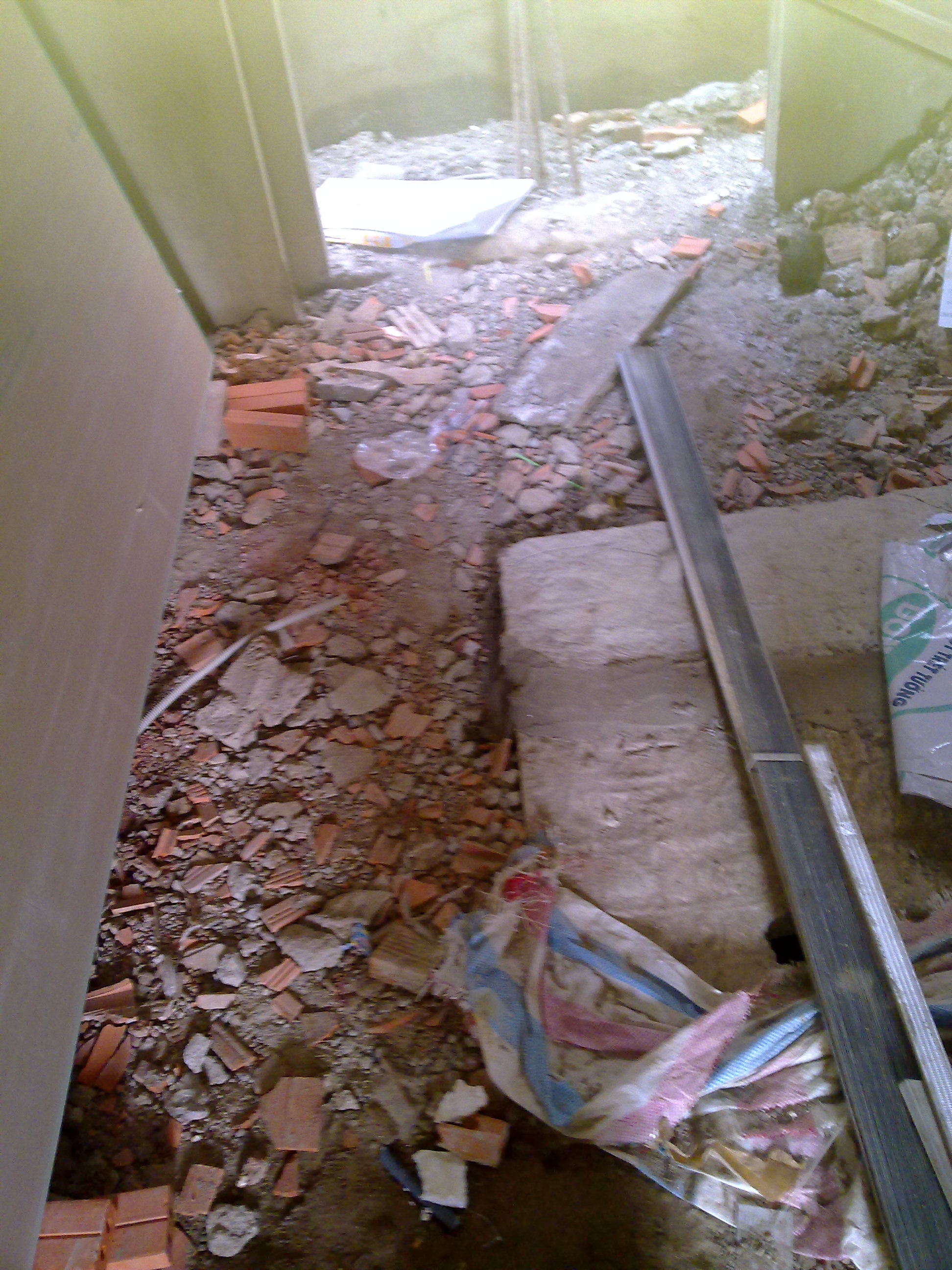 05102012385.jpg (828 KB)