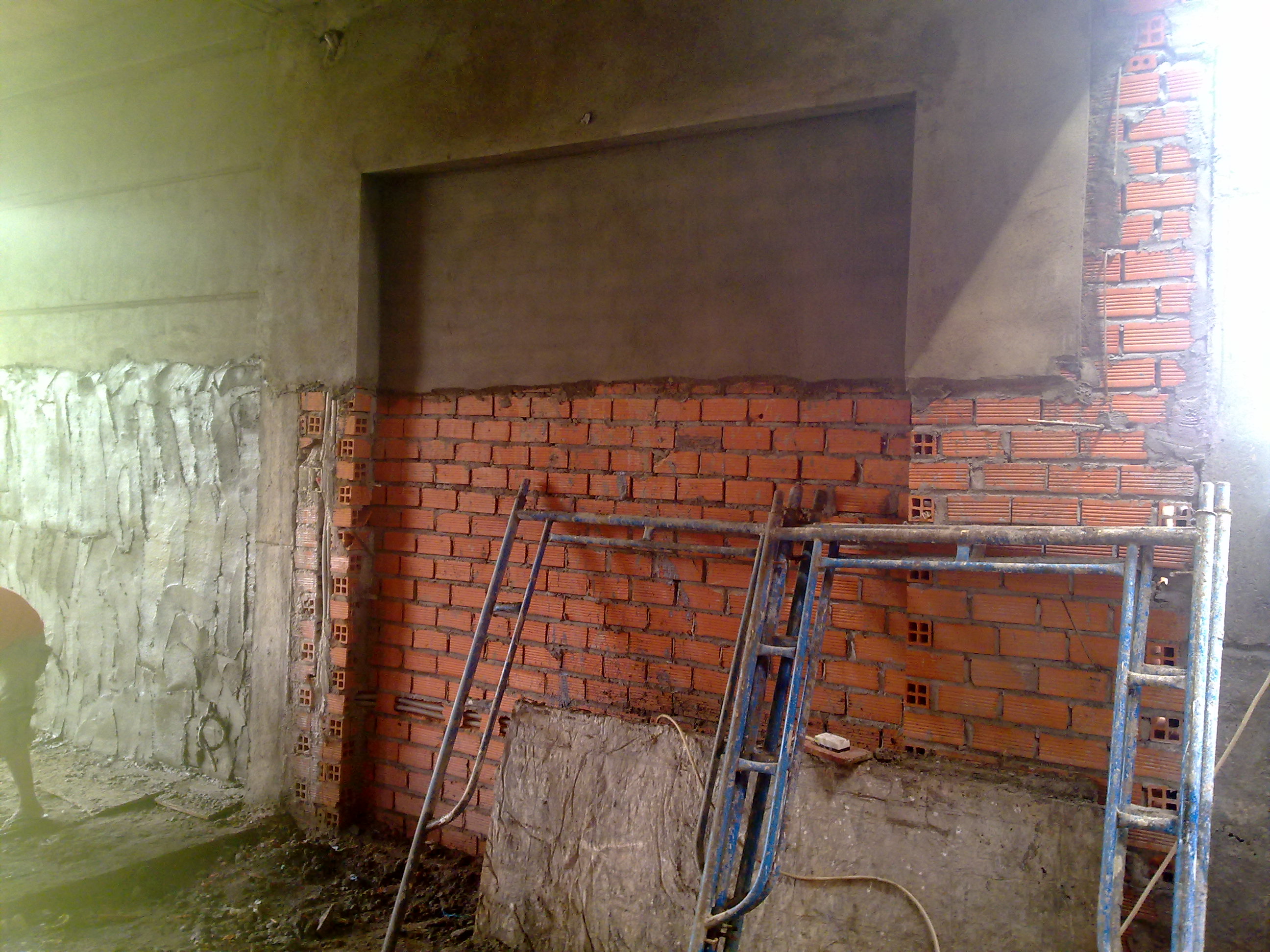 22092012328.jpg (951 KB)
