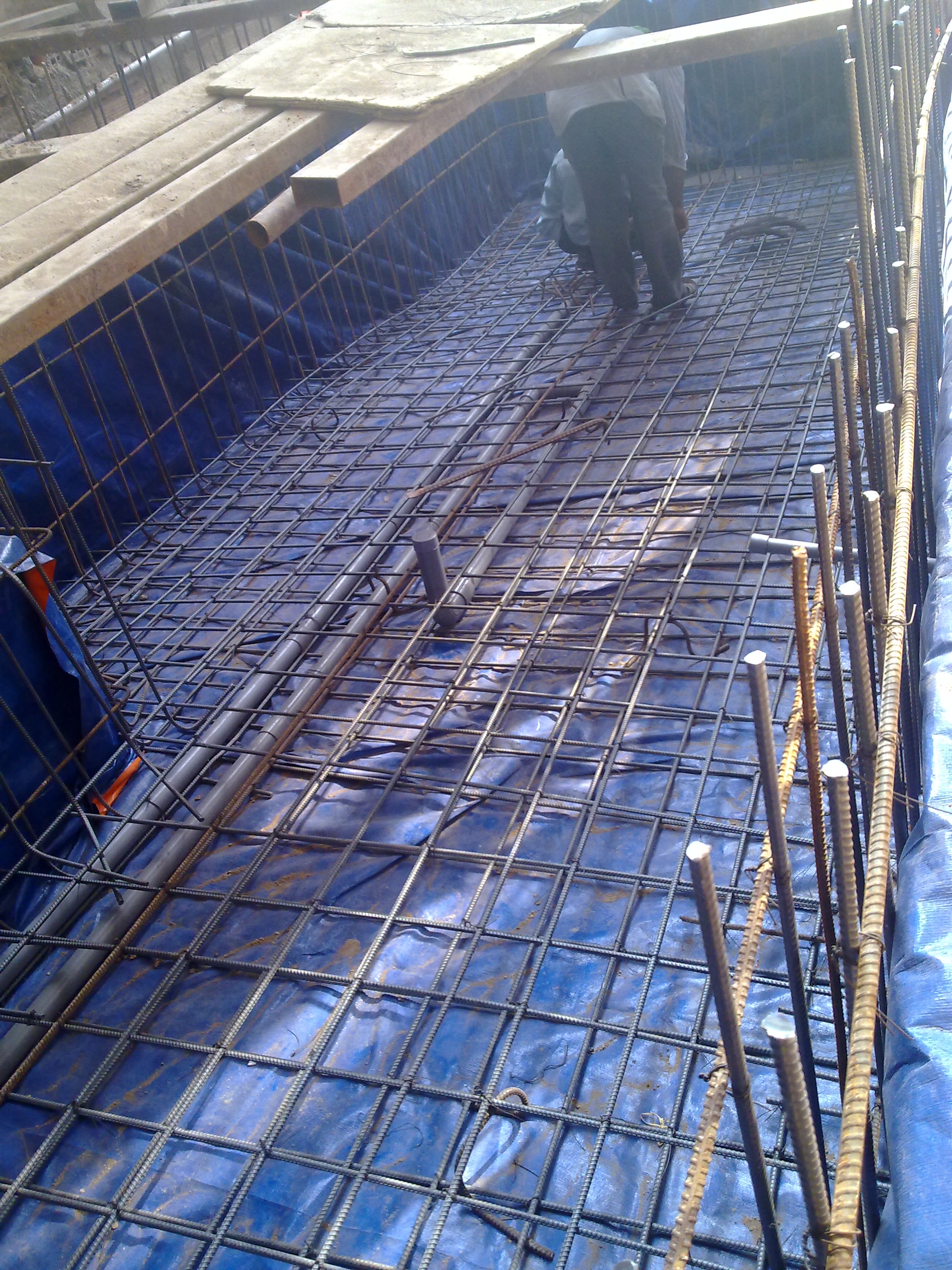 Thi công bể bơi anh Dương Đông Nai